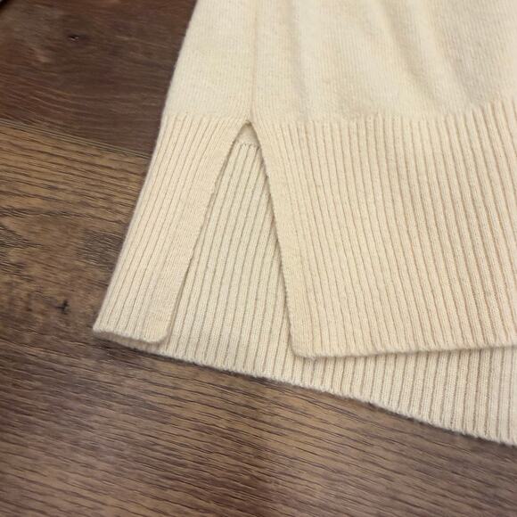 Tory Burch EMILY Cashmere Sweater Gold Logo Pearl Button Front Ivory White XS - Picture 4 of 12